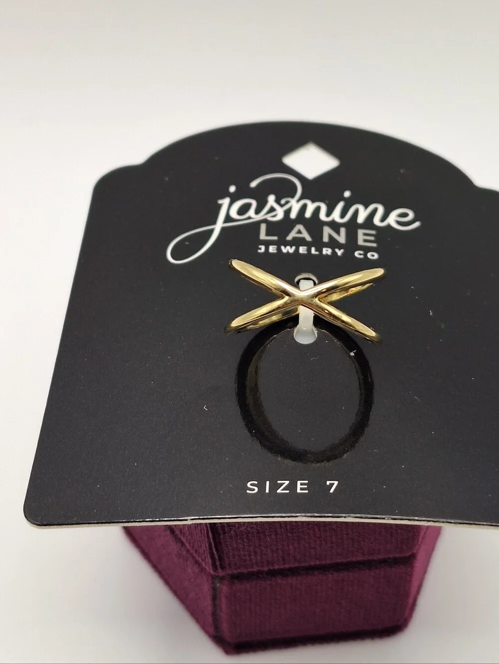 Jasmine polished gold
